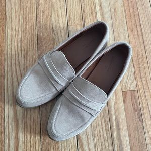 Tan shade loafer
